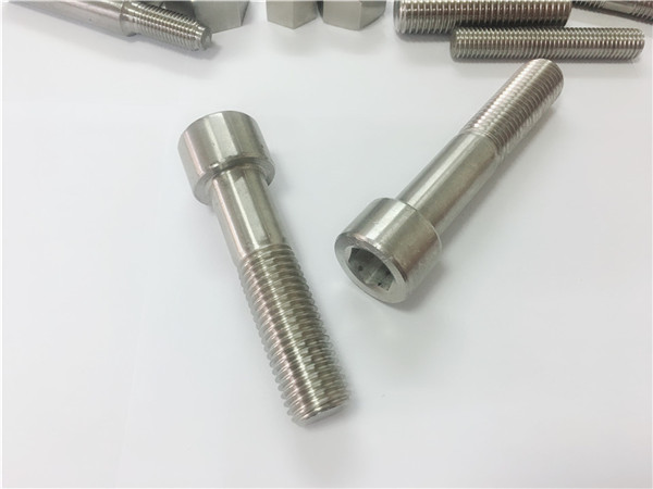 Trung Quốc nhà sản xuất fastener tùy chỉnh knurling đồng vít